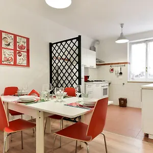 Apartment Red & White Vatican, Rome